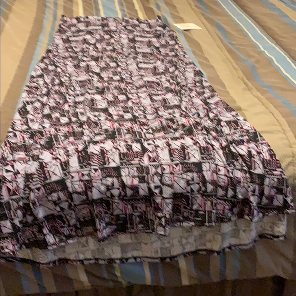 Patterned maxi skirt